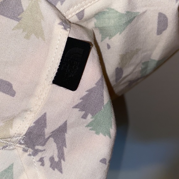 Men’s north face pursuit button up Small - Picture 5 of 6